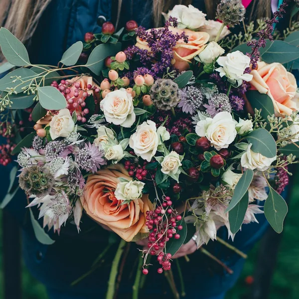 Exemple de site internet fleuriste avec galerie de compositions florales et commande en ligne — Gradly Concept